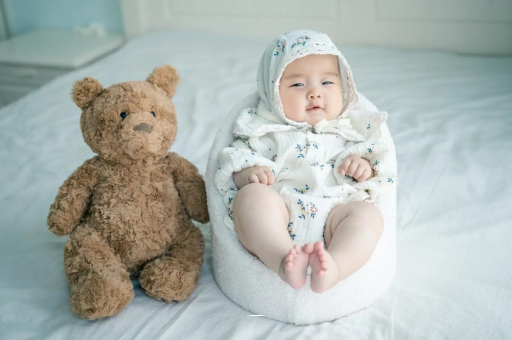 沈丘宝宝吃不饱母乳的症状